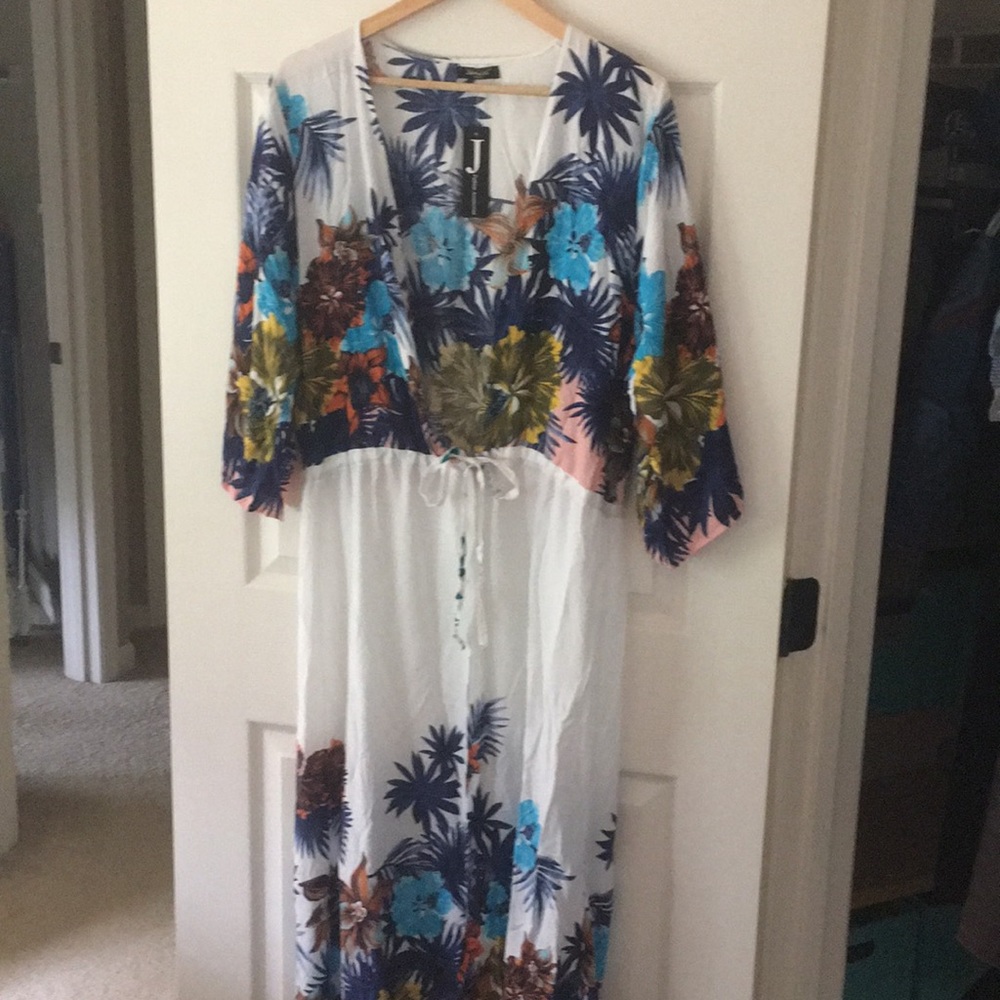 NWT Janice Beach Cover up